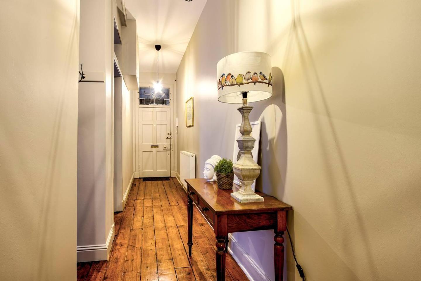 Guestready - Stylishly Presented City Centre Ap Единбург Екстериор снимка