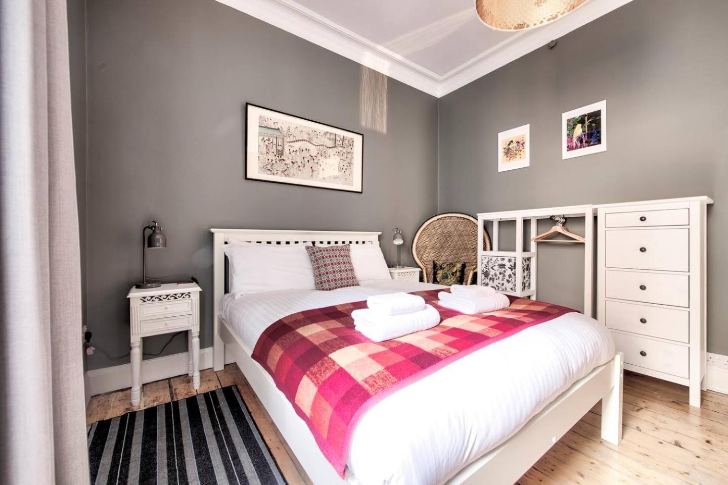 Guestready - Stylishly Presented City Centre Ap Единбург Екстериор снимка